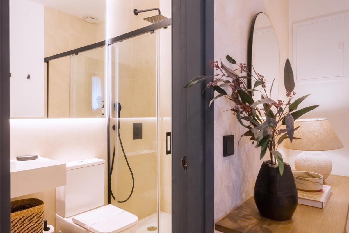 Luxurious Located In Casa Pilatos Apartment